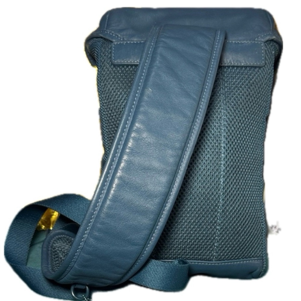 COACH Leather Ranger Mini Pack, Unisex - Picture 3 of 11